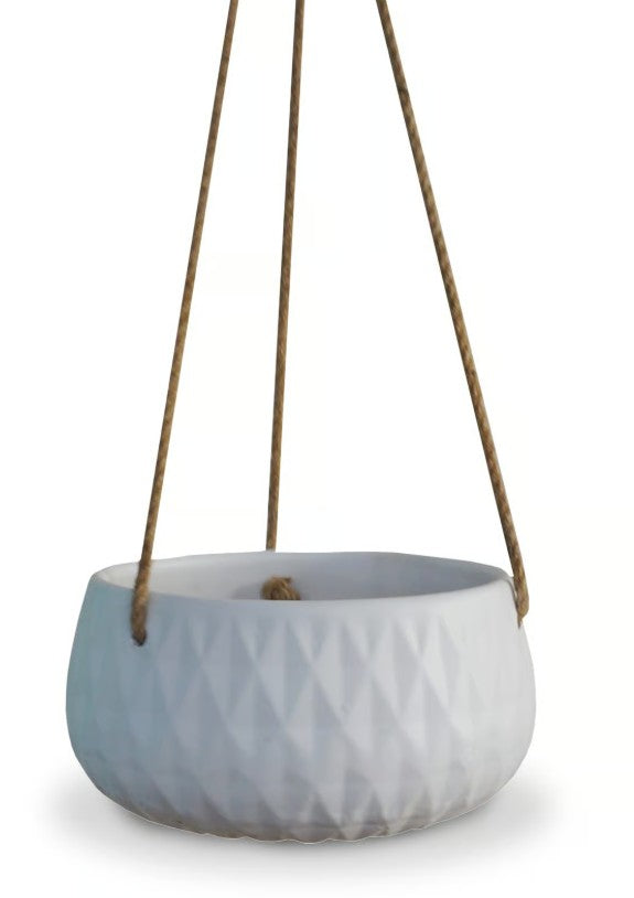 Diamond Plate White Ceramic Hanging Pot